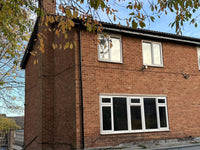 Modern and Clean - 3 Bed Maisonnette