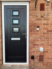 Modern and Clean - 3 Bed Maisonnette