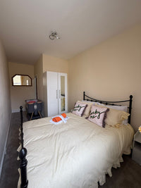 Entire home in Soothill, United Kingdom