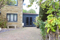 Luxurious home in West Yorkshire with driveway