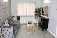 Luxurious home in West Yorkshire with driveway