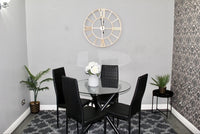 Luxurious home in West Yorkshire with driveway