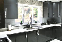 Luxurious home in West Yorkshire with driveway