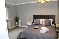 Luxurious home in West Yorkshire with driveway