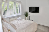 Luxurious home in West Yorkshire with driveway