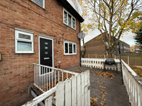 Modern and Clean - 3 Bed Maisonnette