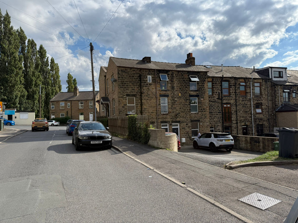 Entire home in Soothill, United Kingdom